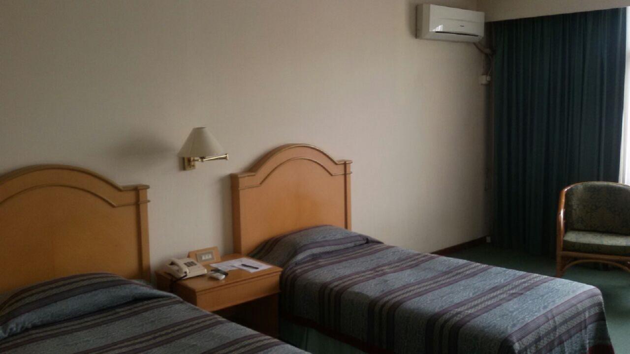 Hotel Sandjaja Палембанг Экстерьер фото